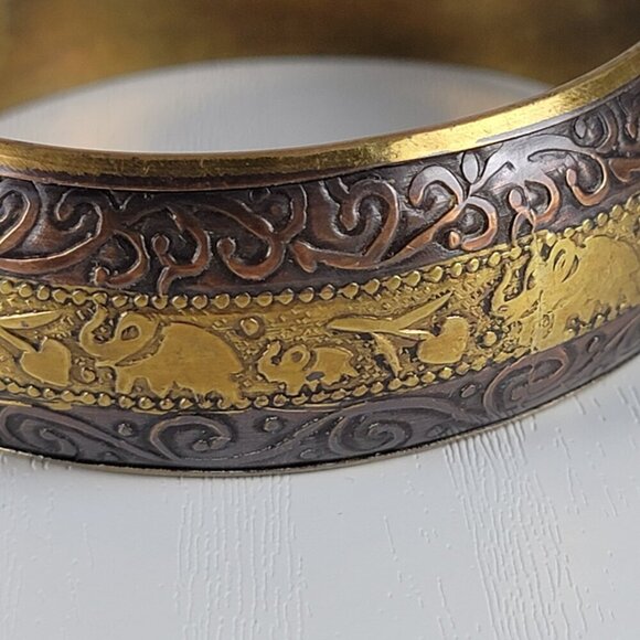 Brass Damascene Bangle Bracelet Ornate Inside Punched Heart 8 In - Picture 6 of 8